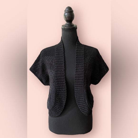 Lucy & Laurel: Black Knit Dolman Cardigan - Picture 1 of 17